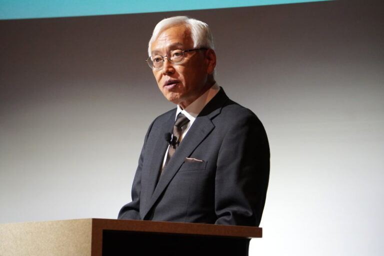 森岡毅の刀が新協業を発表!製粉大手「ニップン」との会見で明かした、成熟市場で勝つための「重心を射抜くブランド戦略」 Marketing